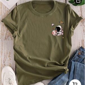 SHEIN Astronaut Print Tee-Size Large